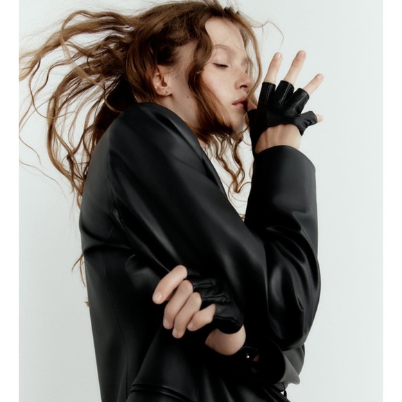 Zara | Accessories | Zara Leather Fingerless Gloves With Snap Button  Closure | Poshmark
